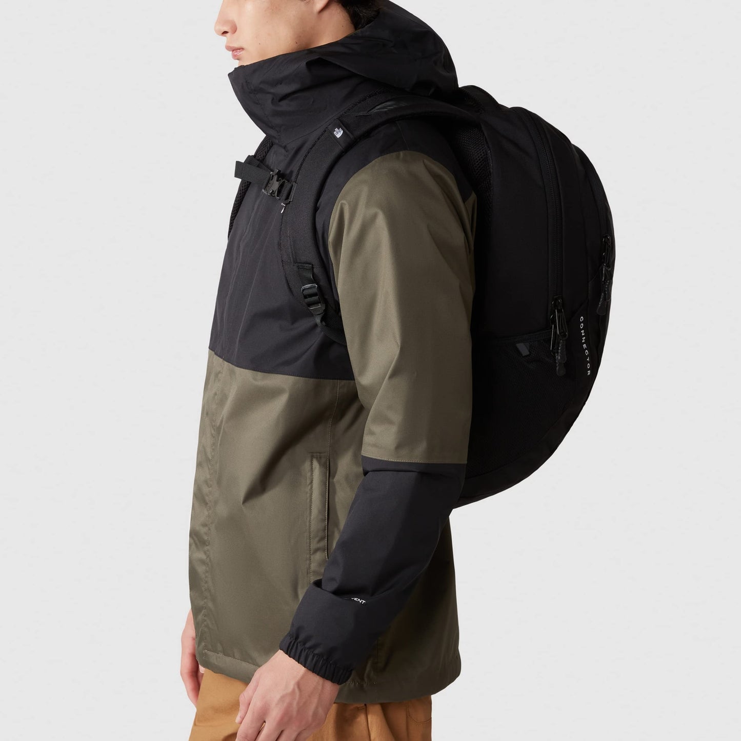 THE NORTH FACE - Connector Unisex Backpack - Backpack with Laptop Sleeve & Padded Back Panel for School, Work or Travel - TNF Black