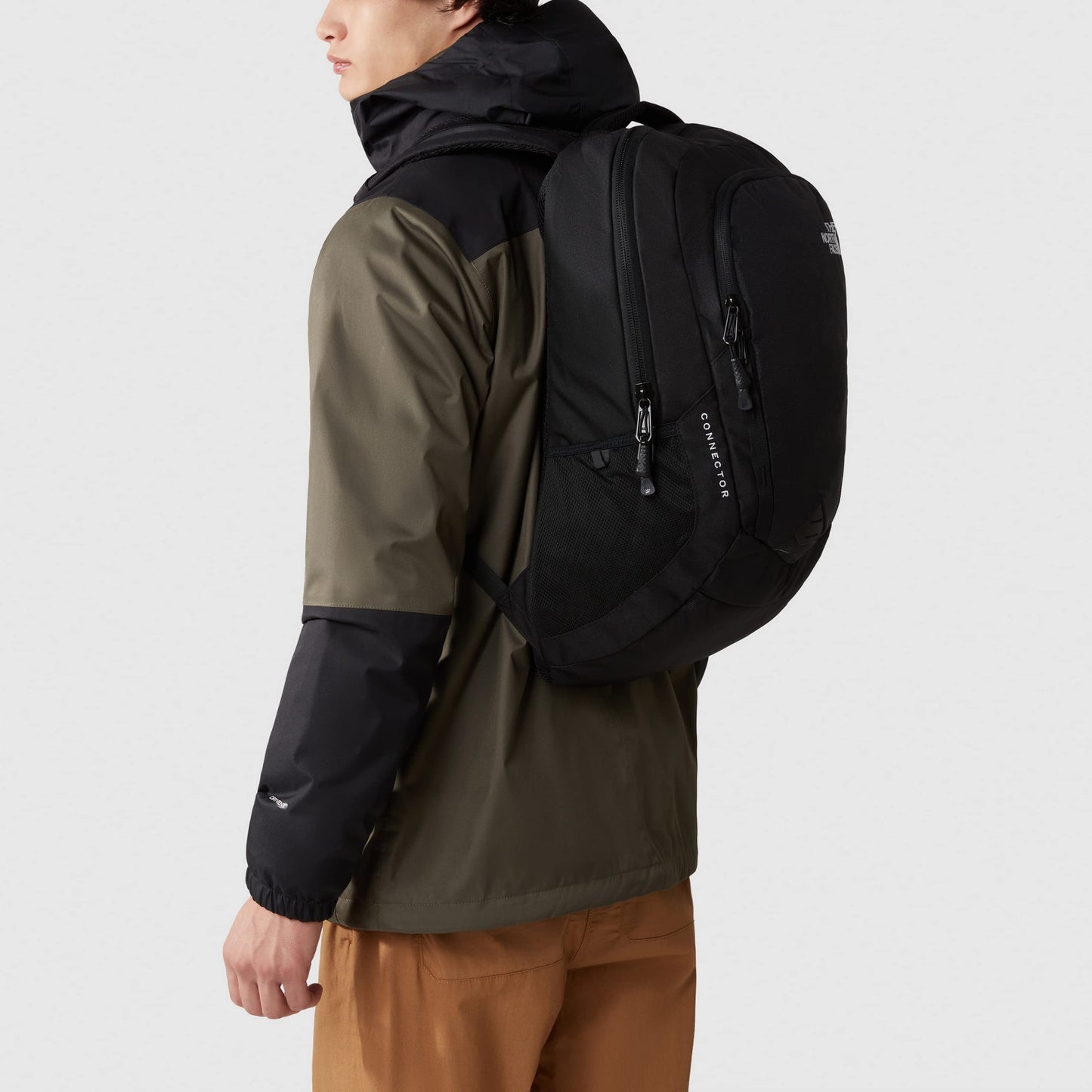 THE NORTH FACE - Connector Unisex Backpack - Backpack with Laptop Sleeve & Padded Back Panel for School, Work or Travel - TNF Black