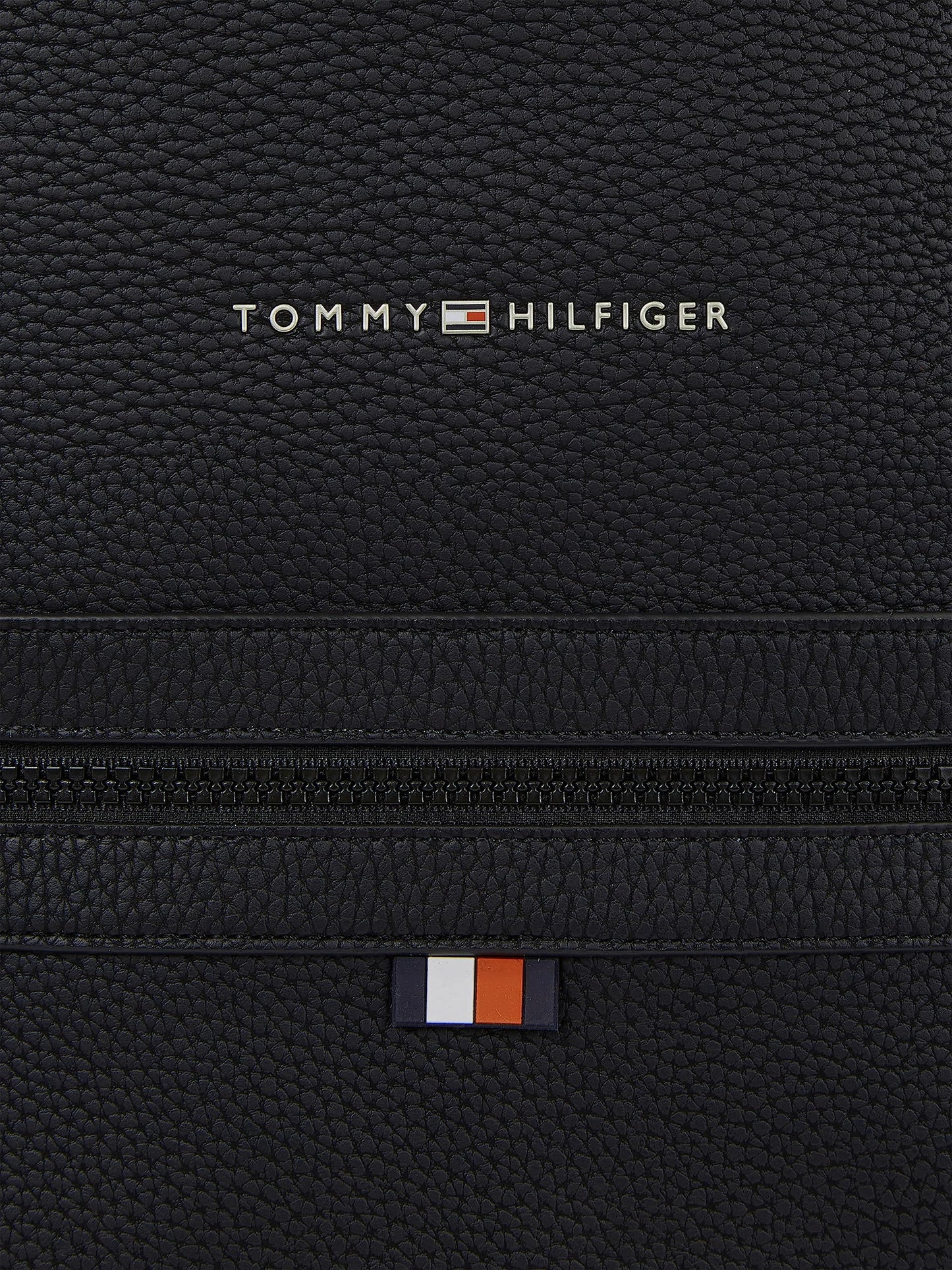Tommy Hilfiger Men’s Essential PU Hand Luggage Backpack, Black (Black), One Size